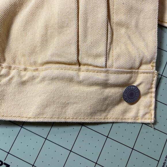 NWT Levi's Fresh Denim Jacket Men's Size Large Yellow Button Front MSRP $108 - Picture 5 of 9